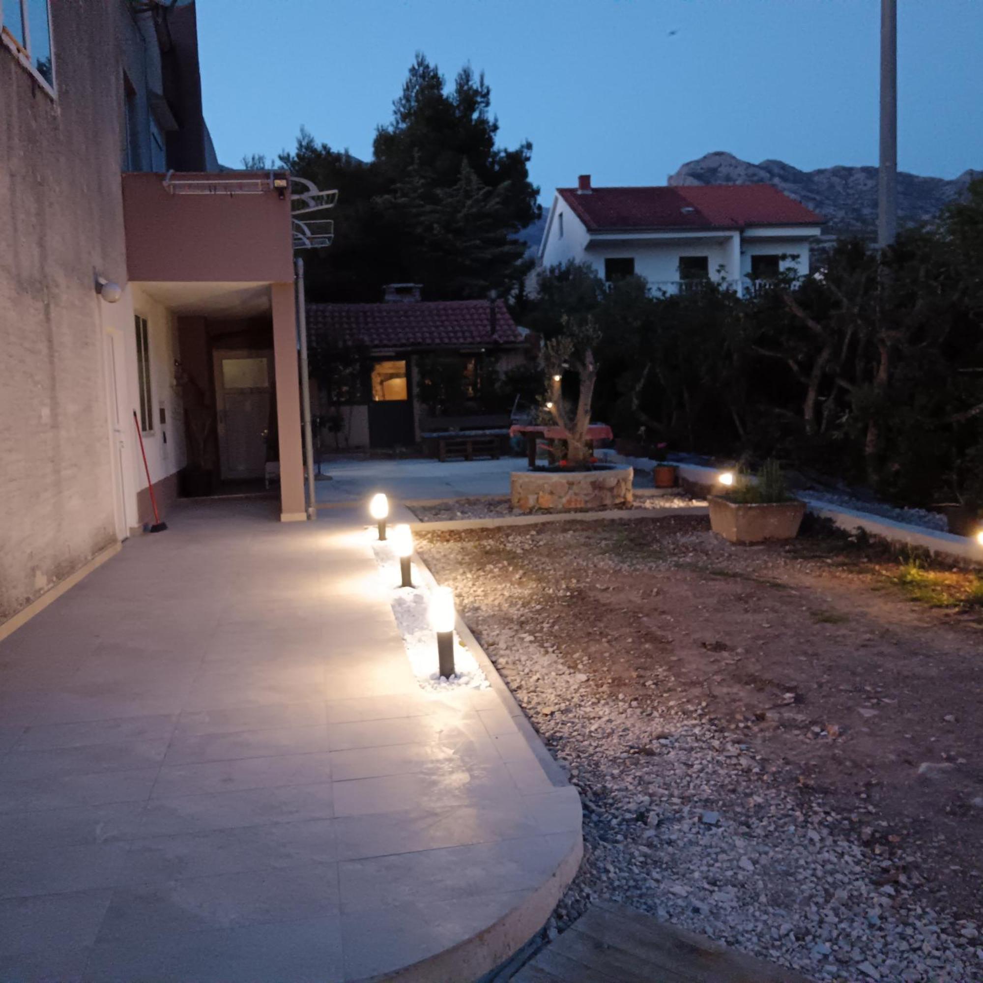 Apartments Lana Starigrad Paklenica Rum bild